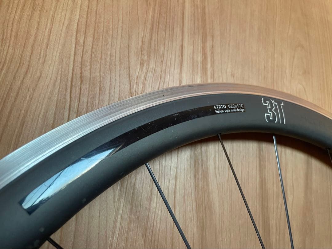 3T accelero 40 team アチェレーロチーム　カーボンホイール