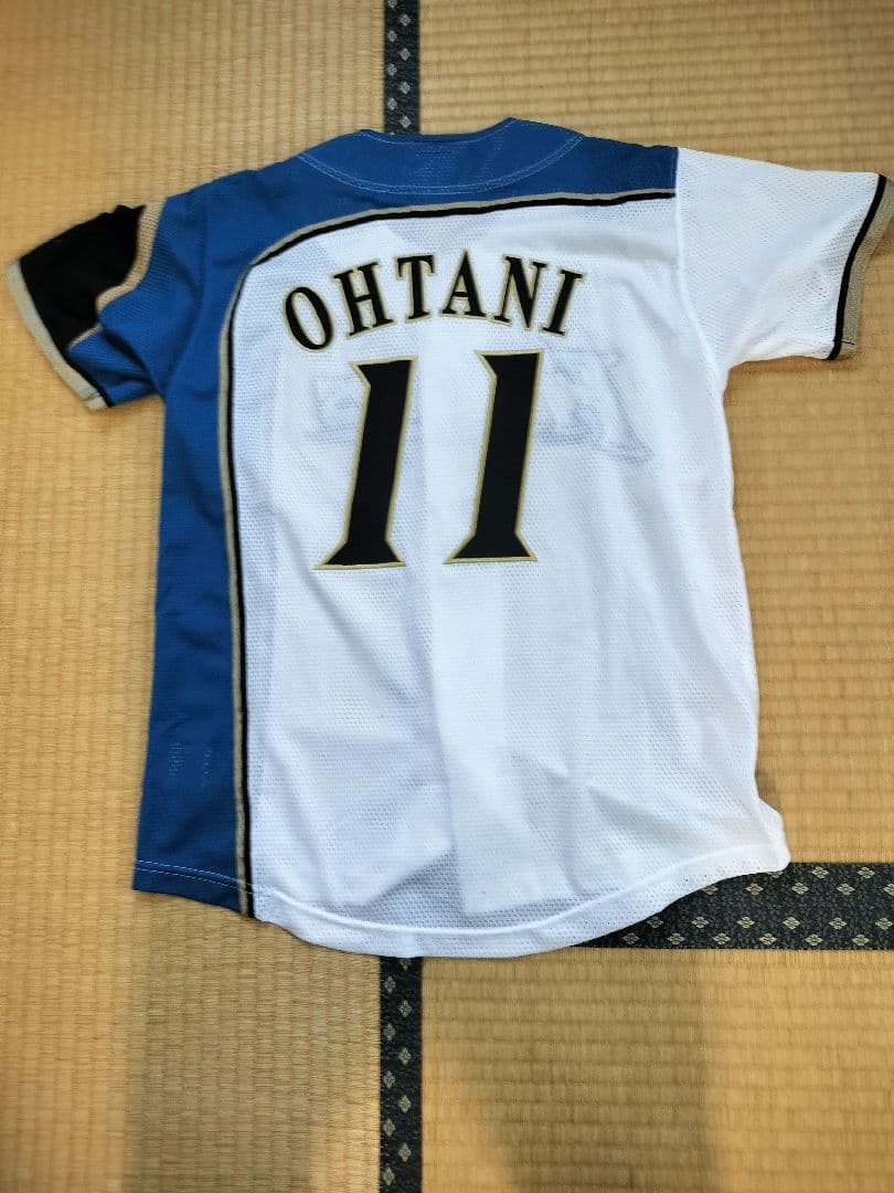 （美品）大谷翔平　日ハムユニフォーム　130cm