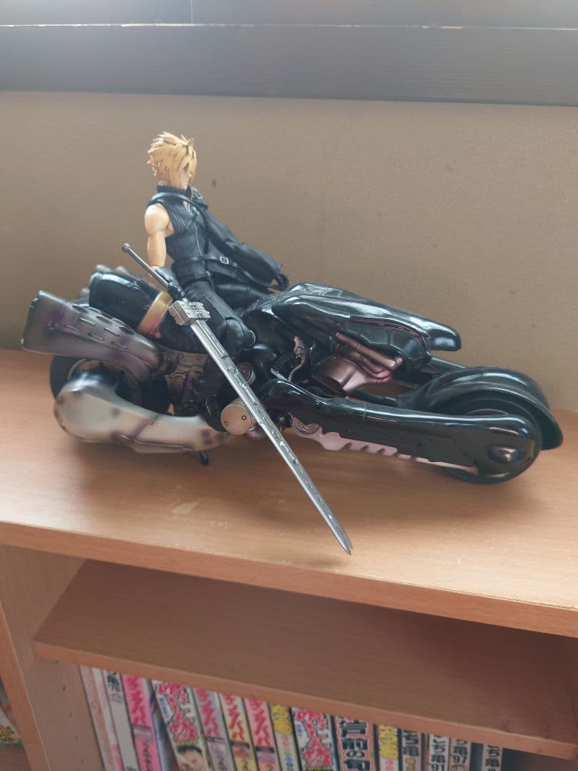 FF7 クラウド フィギュア？