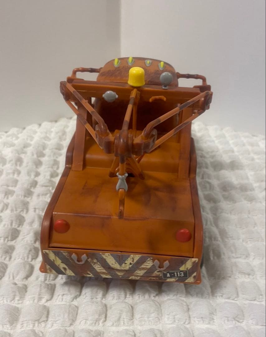 アメリカディズニー限定 カーズ・メーターのポップコーンバケット　ピクサー