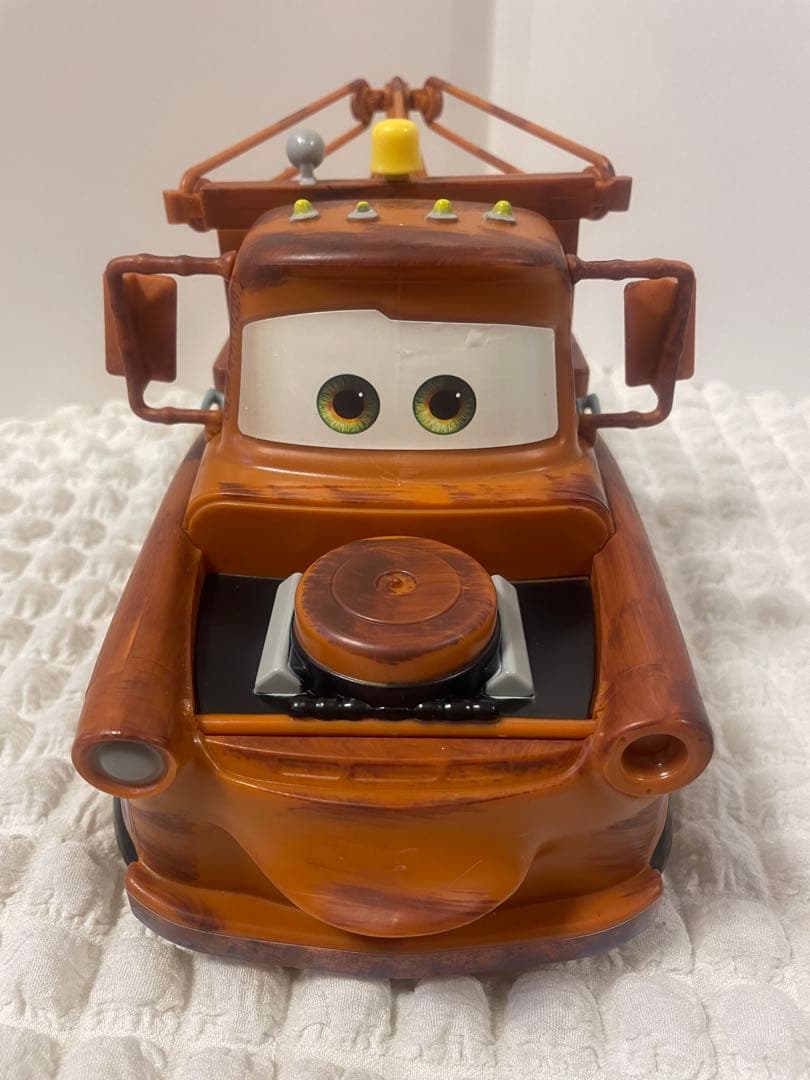 アメリカディズニー限定 カーズ・メーターのポップコーンバケット　ピクサー