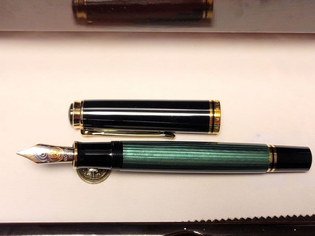 ペリカン Pelikan 万年筆 M800 BB