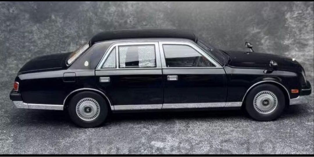 【新品】全開閉 Almost Real 1/18 トヨタ センチュリー 1997