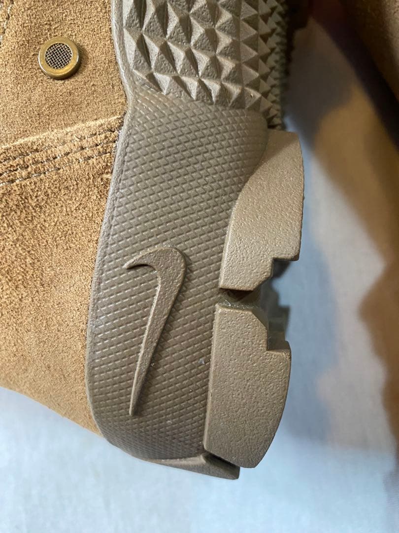 9.5新品未使用　NIKE SFB Jungle8 米軍ブーツ　レザー　コヨーテ