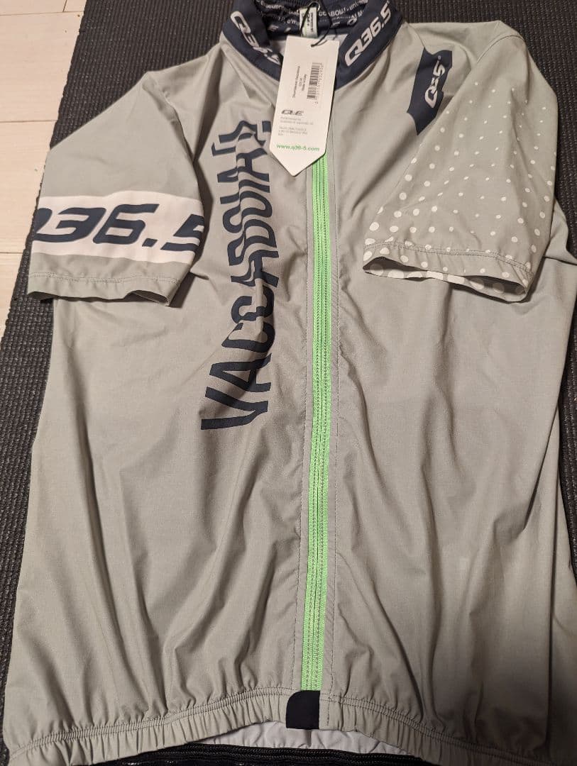 Q36.5 VACCABOIA 半袖 サイクルジャージМサイズ