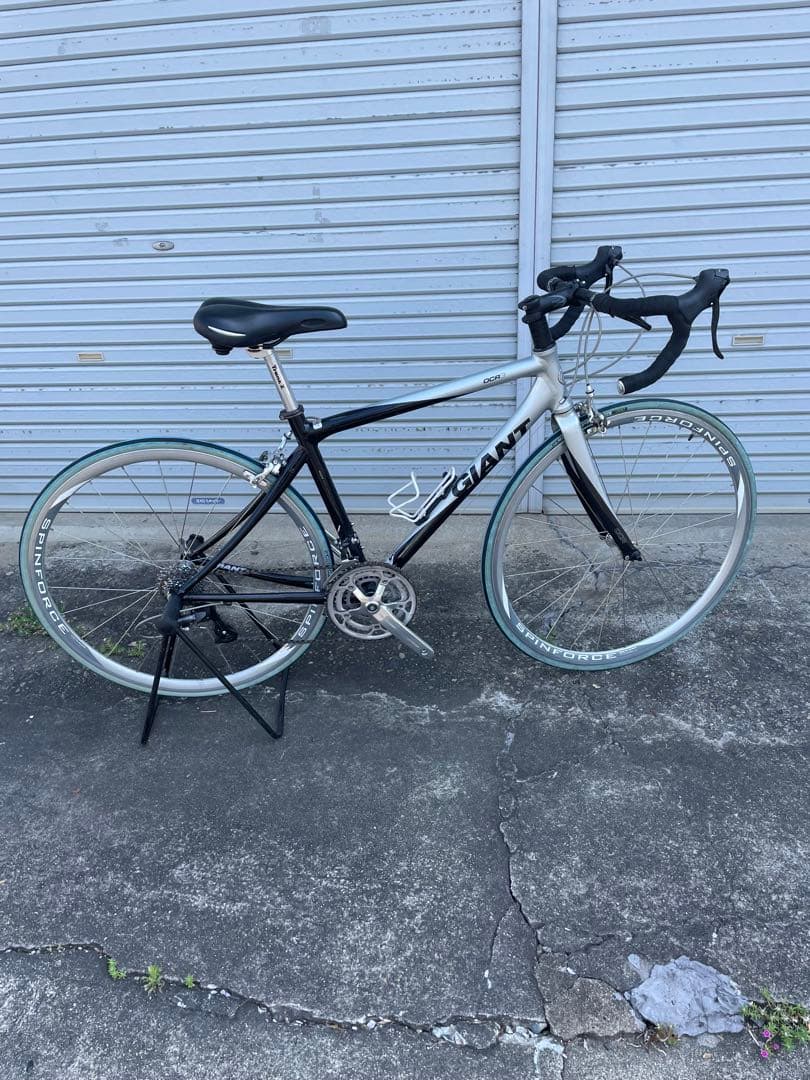 GIANT OCR 3 アルミロード　700C 入門・通勤・通学・サイクリング