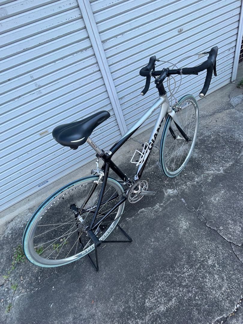 GIANT OCR 3 アルミロード　700C 入門・通勤・通学・サイクリング