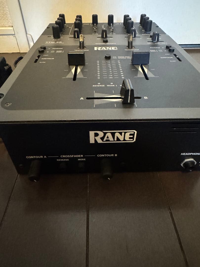 激安美品RANE⭐︎TTM56⭐︎DJミキサー⭐︎