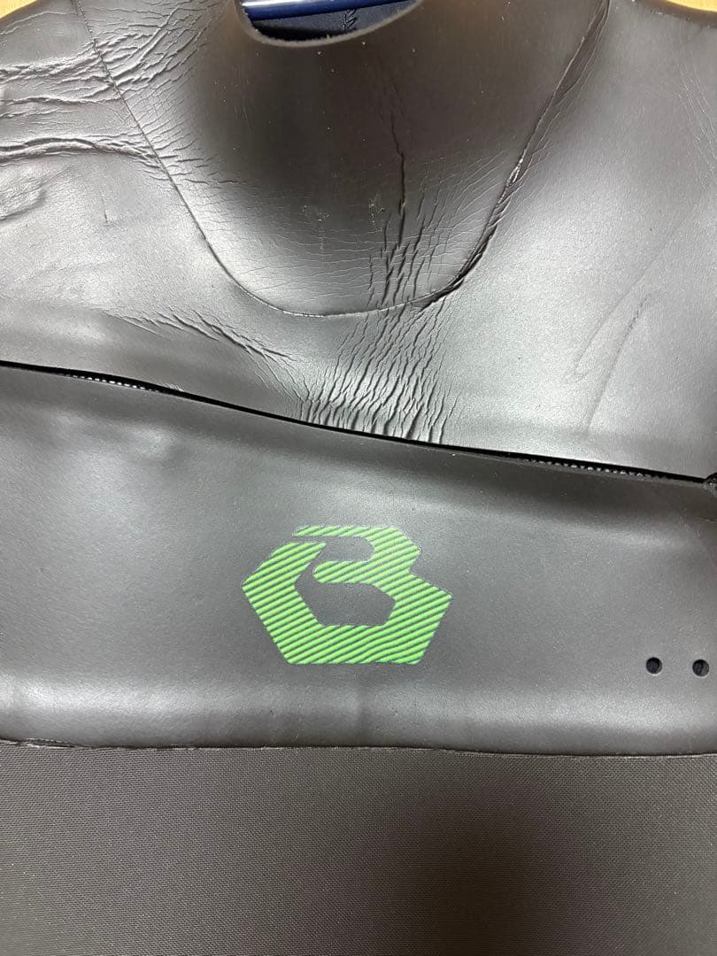 BEWET フルスーツ 3×5 美品サイズML