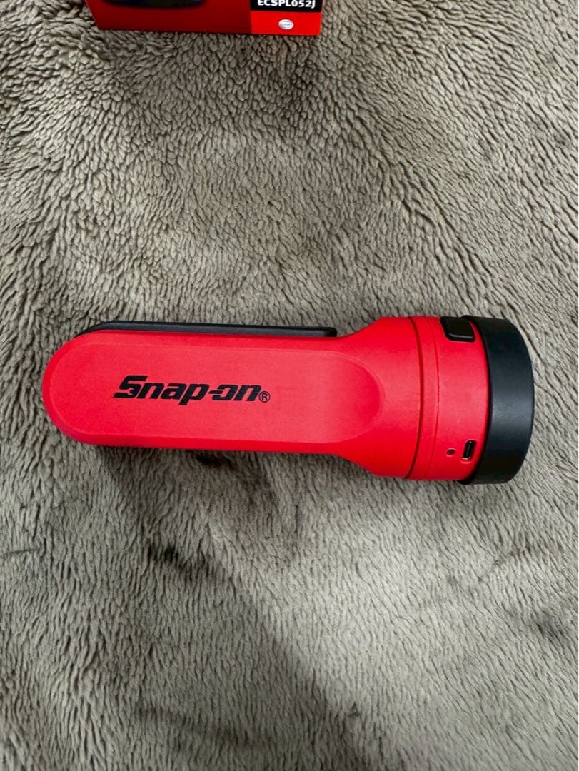 Snap-on 500ルーメン 吸盤付きライト ECSPLO52