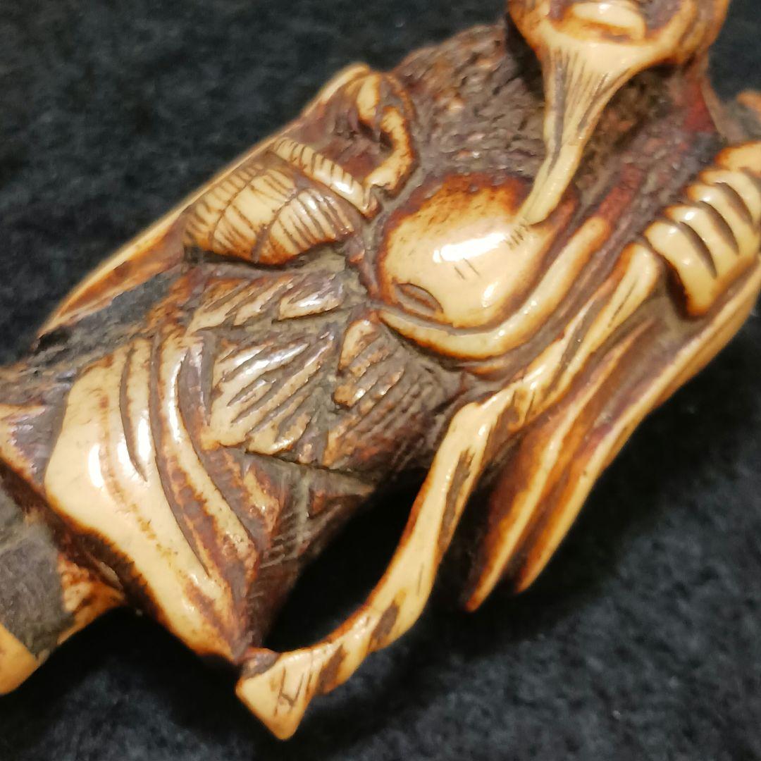専用X214-2 江戸時代根付 細密彫刻 人物根付 鹿角材彫刻　ね