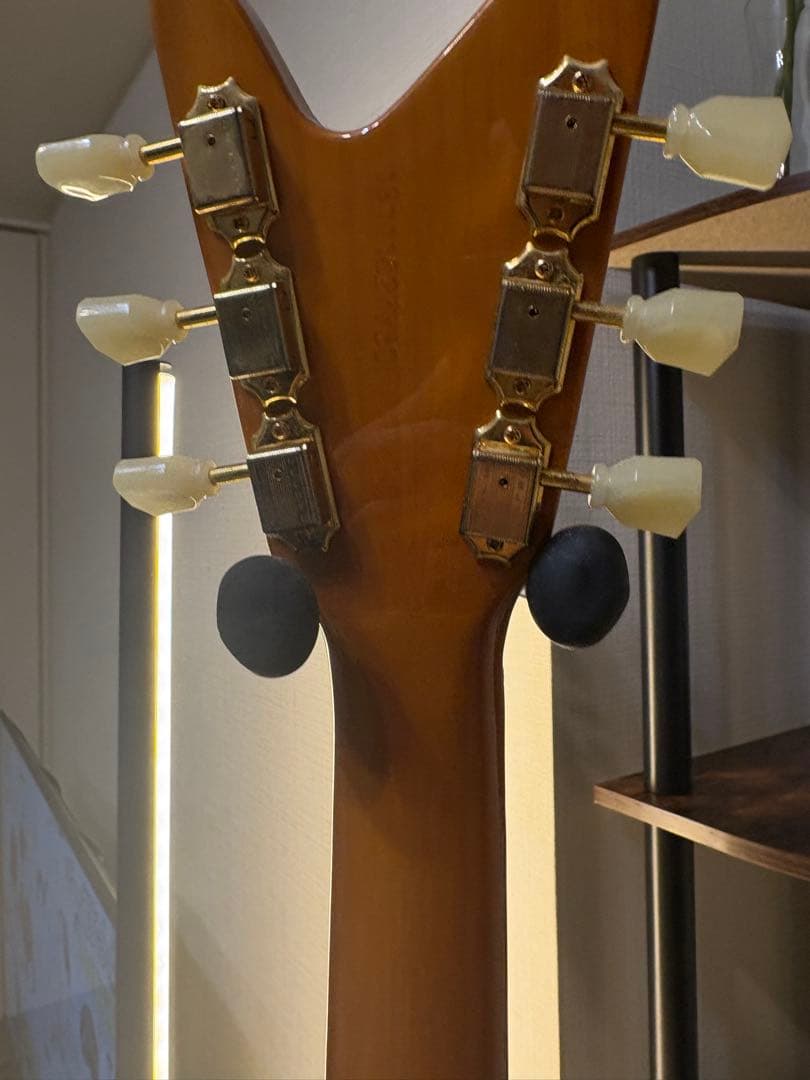 ギター Epiphone 1958 Korina Moderne