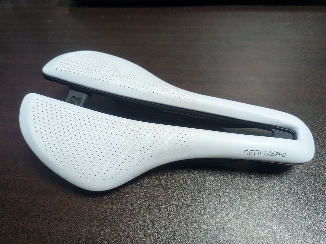 BONTRAGER AEOLUS PRO サドル 145mm ホワイト