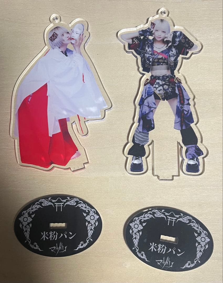 マザリ　米粉パン　アクリルスタンド6個セット