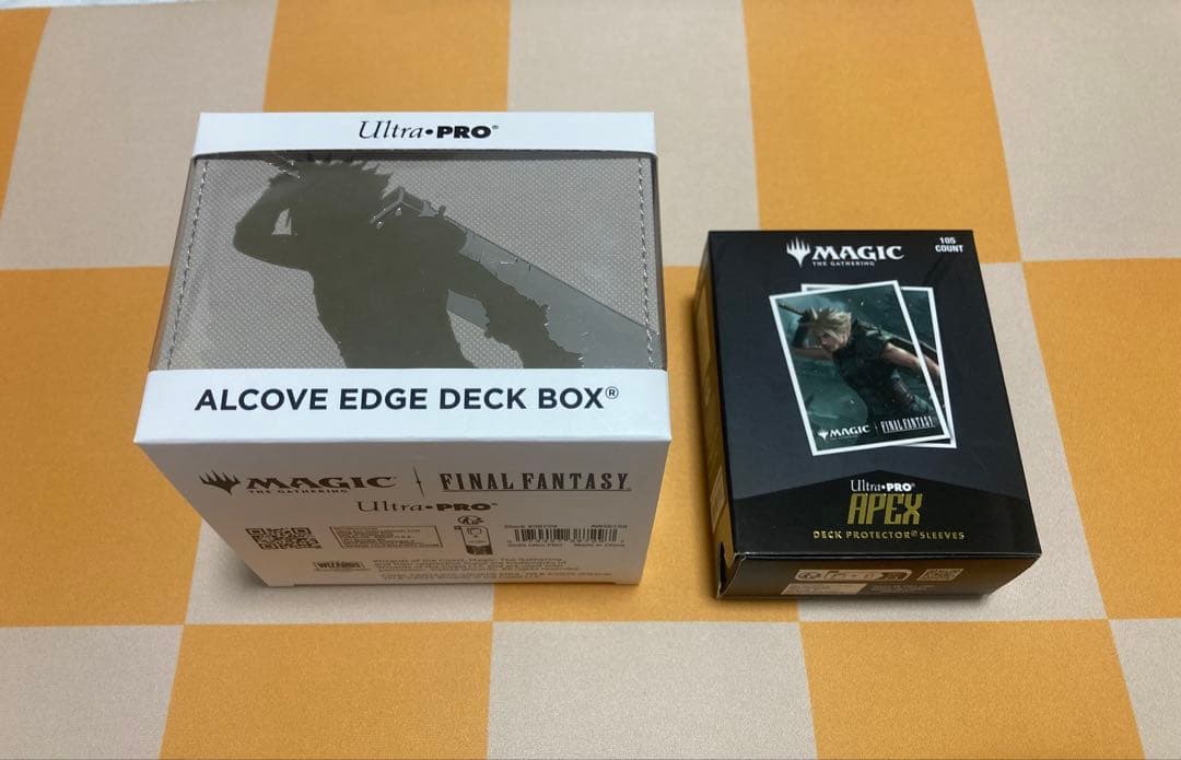 【2点セット】ウルトラプロ　MTG FFコラボ　クラウド