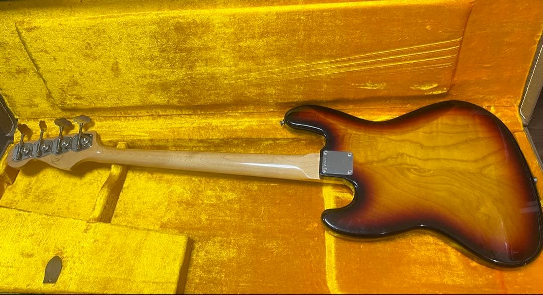 【レア】Fender Custom Shop Jazz Bassアッシュ・ローズ