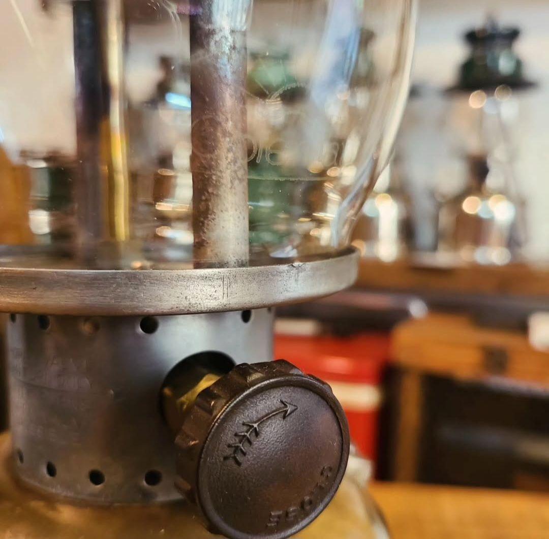 J*e様 Coleman 243A 1941年3月製造 コールマン