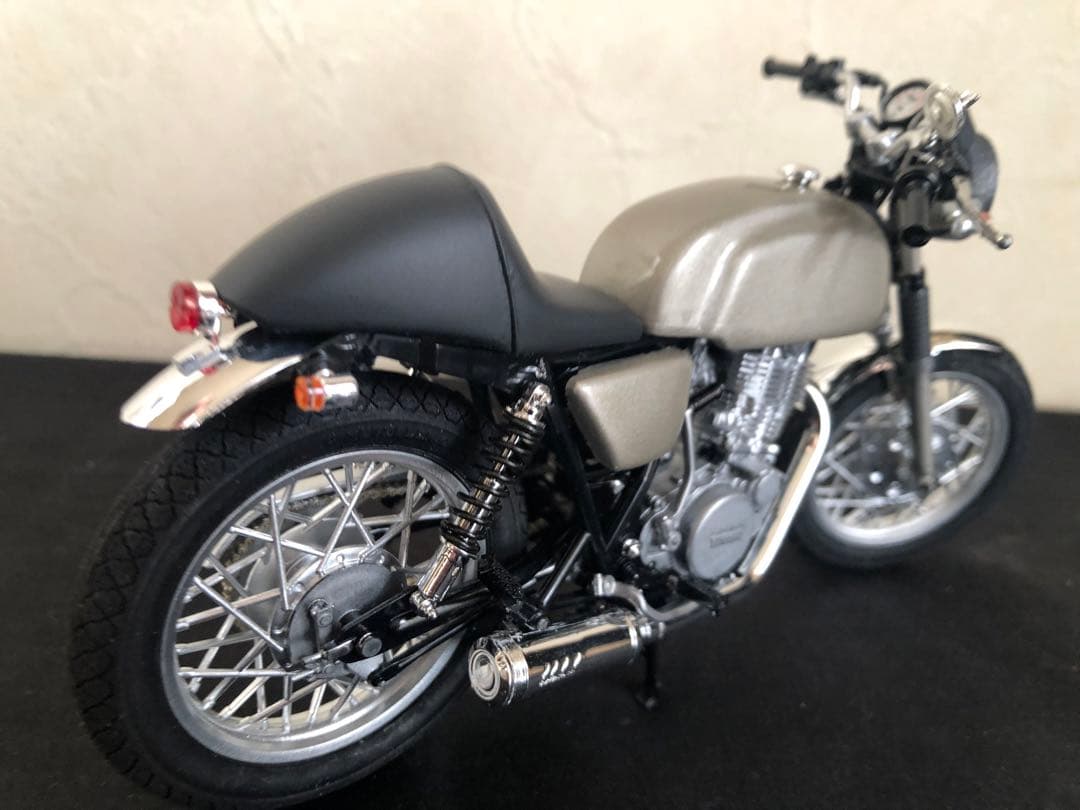 ヤマハSR400・特攻の拓-龍神 天羽時貞仕様プラモ完成品/ケース付付き