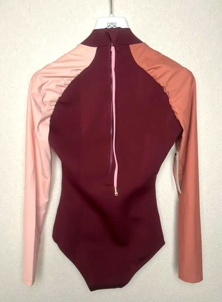 週末セールSeea【新品】ワンピース GAVIOTAS M　UPF３０+ スーツ