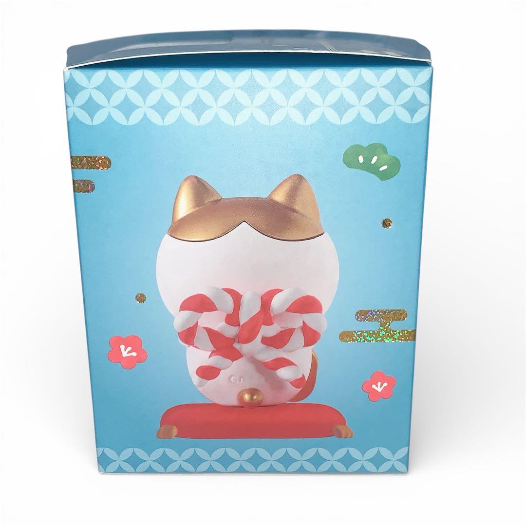 台湾 セブンイレブン限定 ちいかわ 金運を招くフィギュア 金色 招福 ハチワレ