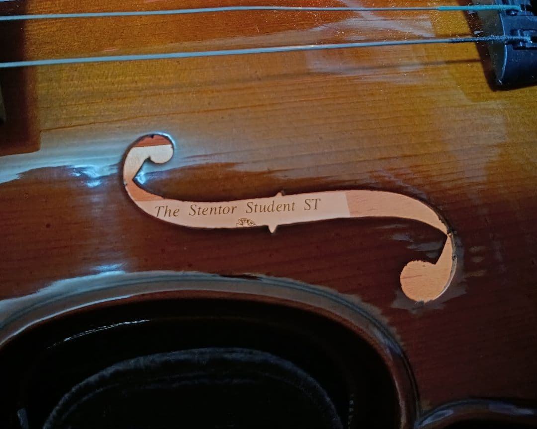 【現状品】STENTOR Student ST 4/4バイオリン ケース付