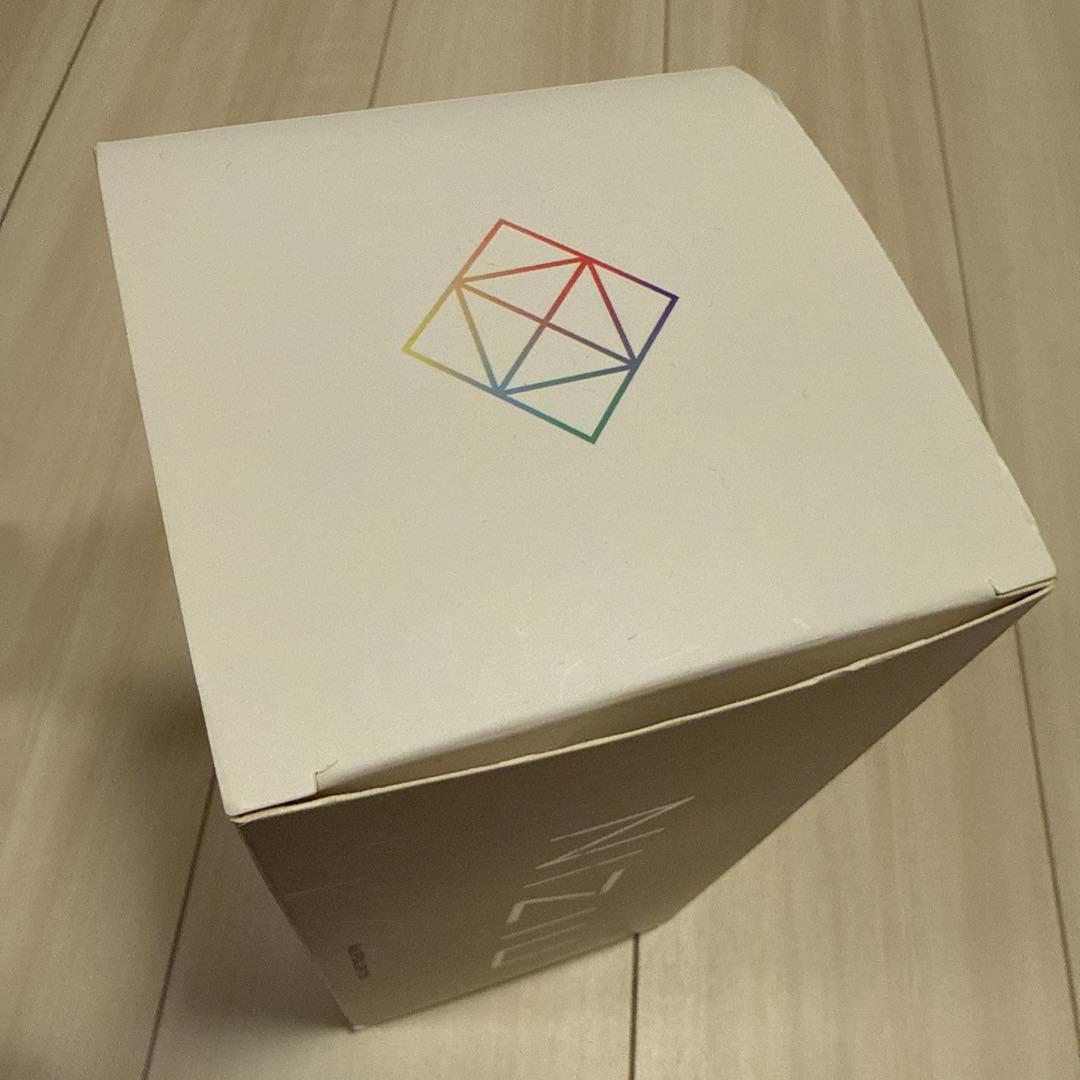 【匿名配送】 NiziU ペンライト LIGHT STICK ②