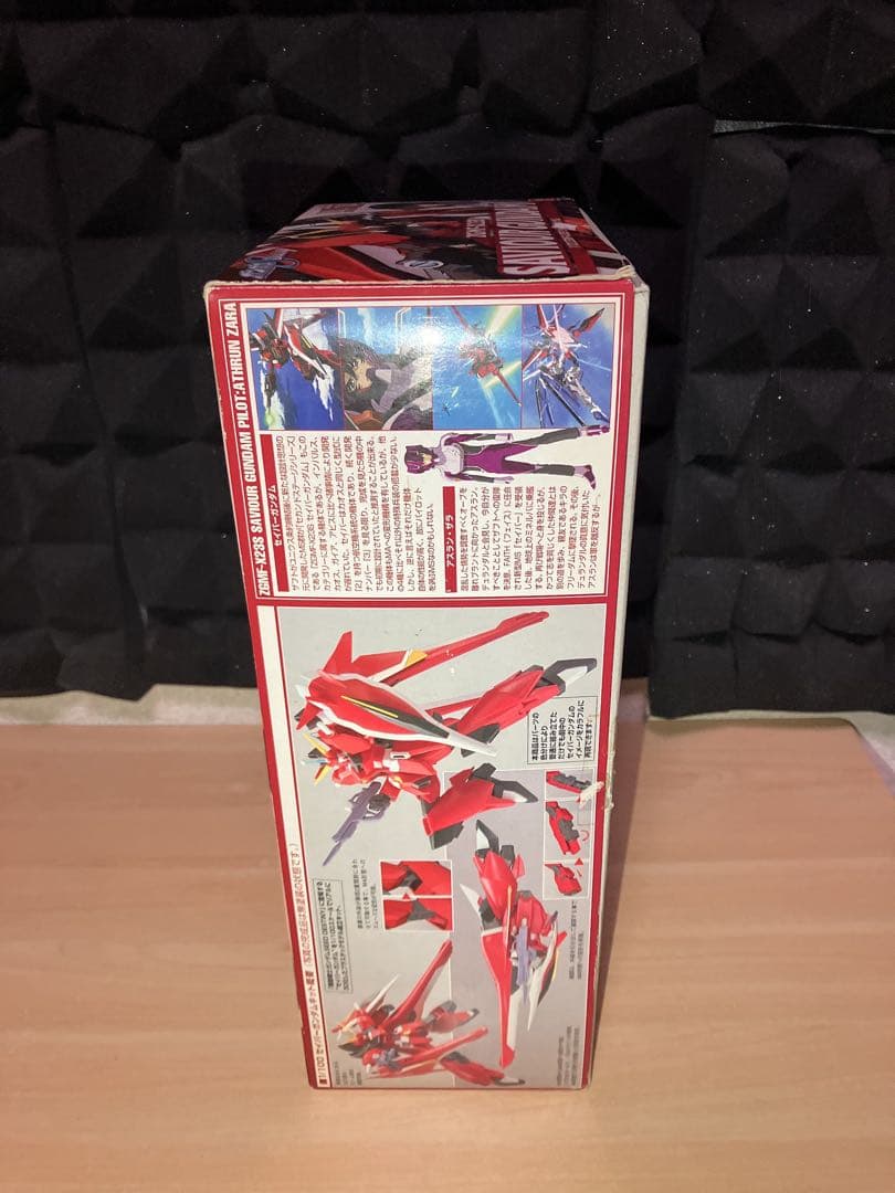 未開封　1/100 セイバーガンダム 機動戦士ガンダムSEED DESTINY