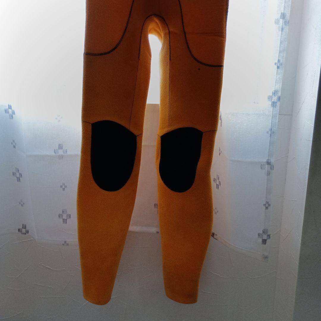 ウェットスーツ、セミドライ 地模様カモ柄、5㎜3㎜ M