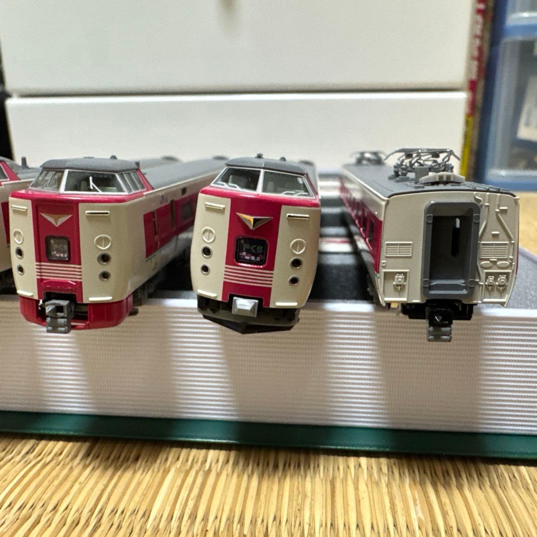 NゲージKATO 381系やくも7両セットグレー台車