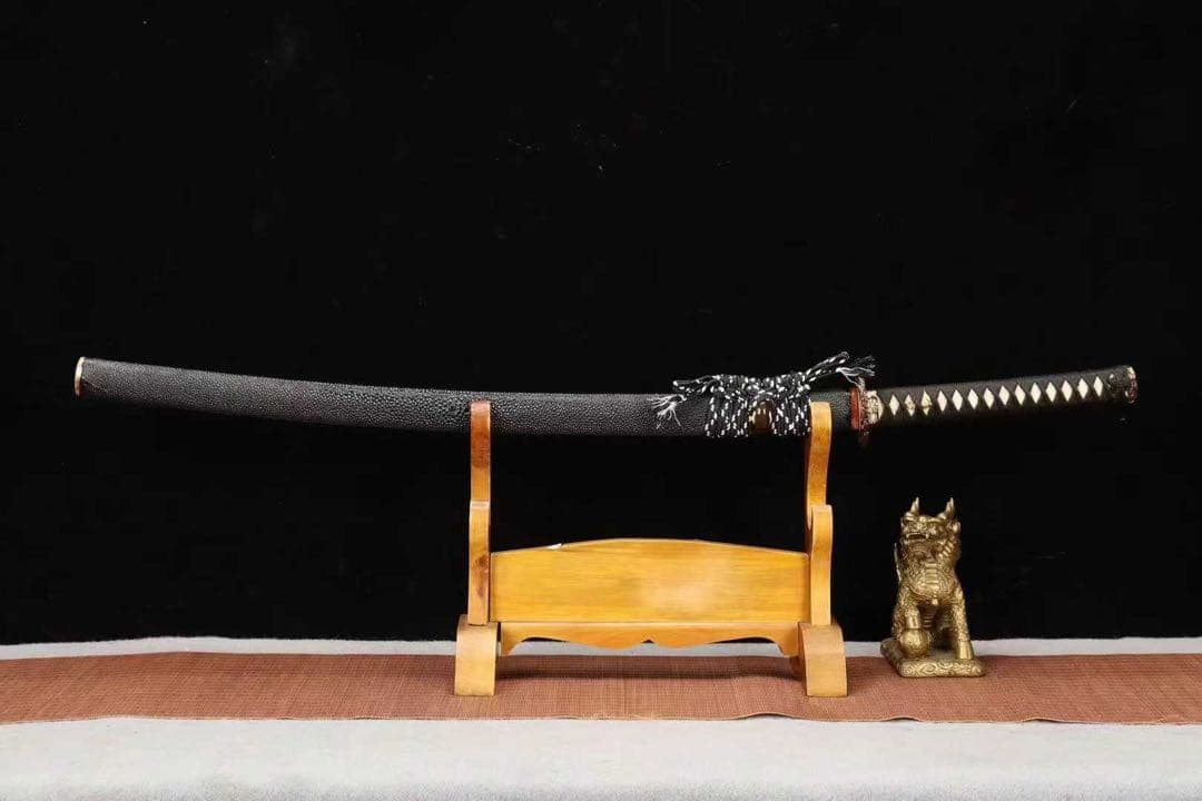 「金菊」 板目肌 銅鍍金装 珍珠魚皮拵 日本刀 模造刀 鑑賞用 高級本格居合刀