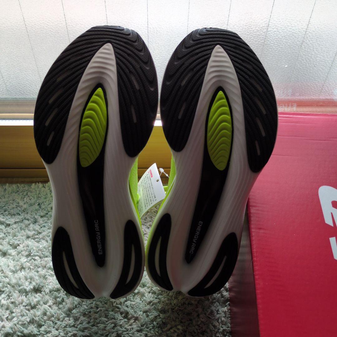 ニューバランス フューエルセル sc エリート V3 24.0cm