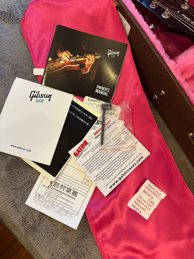 Gibson Les Paul 60’s Tribute Gator ケース