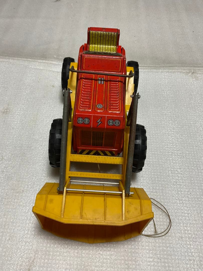 ヨネザワ／D-250A。ブリキのブルドーザー。【箱無し、現状渡し、美品】。