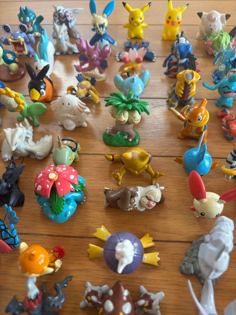 ポケモン フィギュア コレクション　100体以上あります。