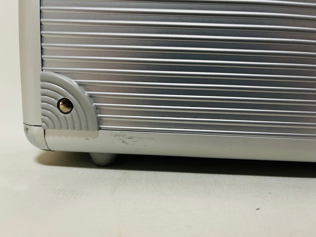 世界のヨコサワ　ポーカーセット　ハードケース付き