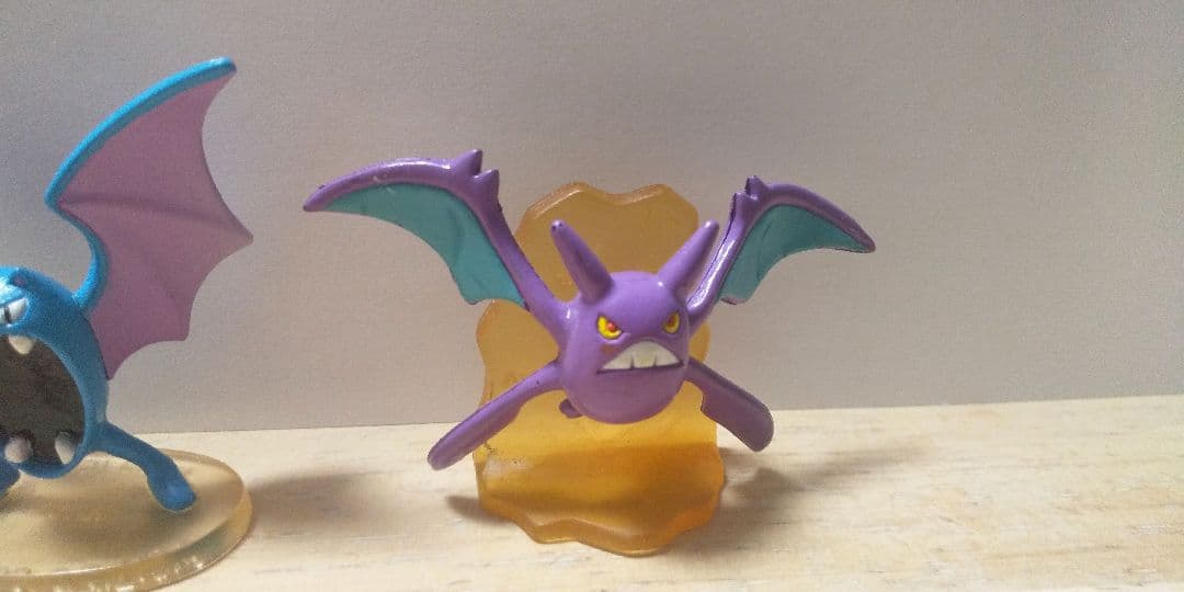 ポケモン モンコレ ズバット ゴルバット クロバット 進化 フィギュア