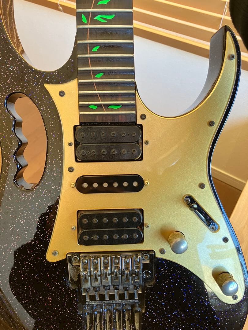 【希少】Ibanez JEM77（Steve Vai Signature）