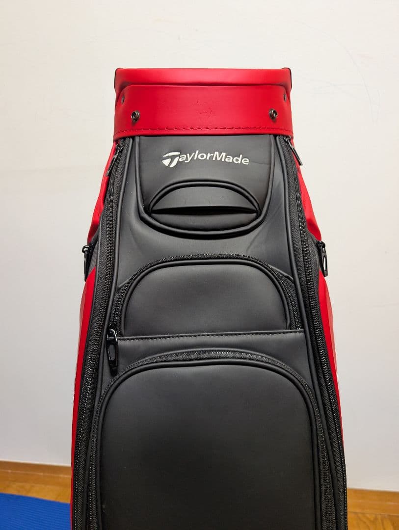 TaylorMade ステルスグローバルツアー キャディバッグ