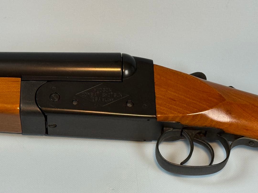 ハドソン製水平二連ダブルバレルショットガン 木製ストック