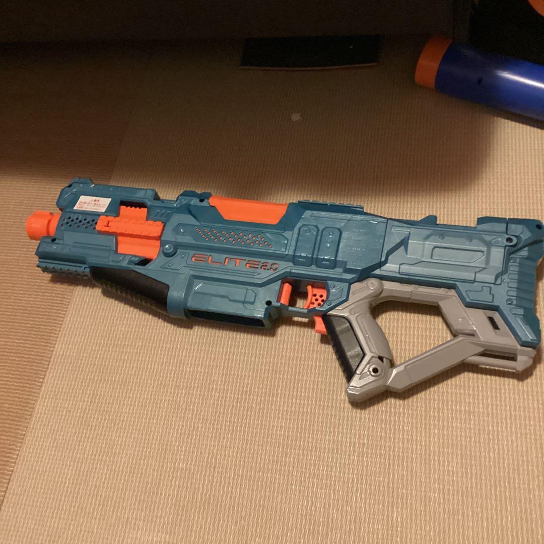 ナーフ銃二つと的と弾17発