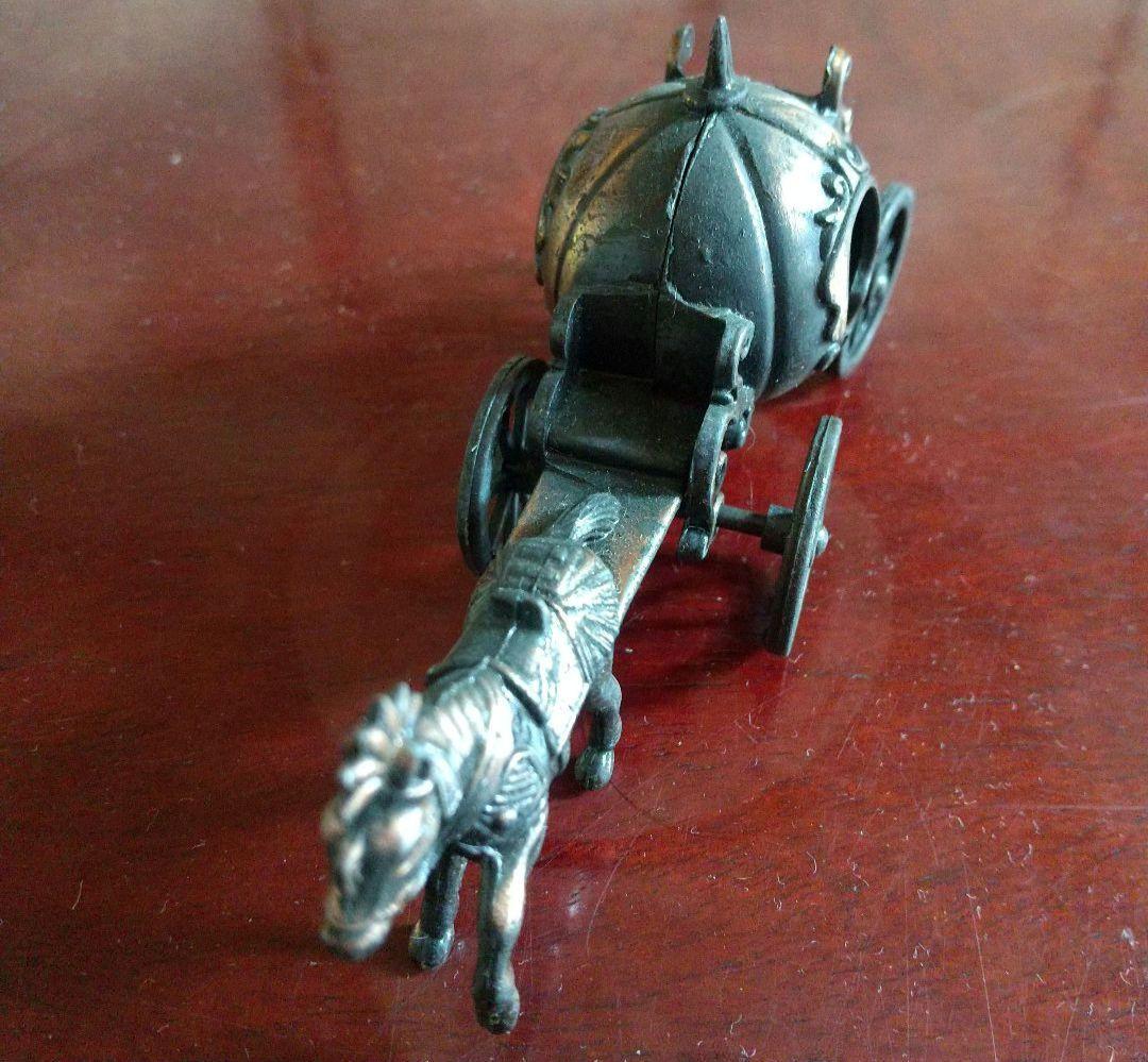 昭和レトロビンテージブロンズ色の彫刻、装飾馬車型金属工芸品(コレクション)