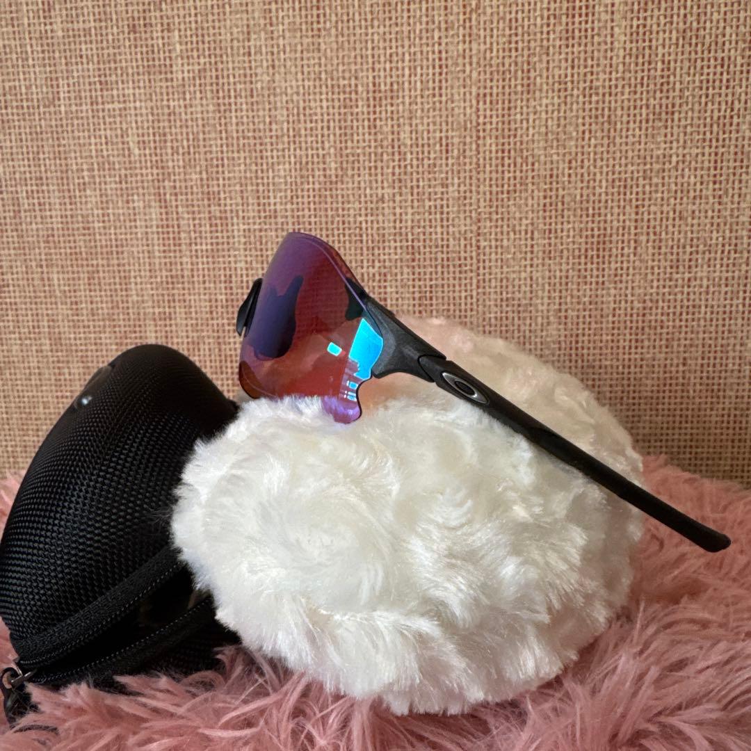 Oakley スポーツサングラス ケース付き