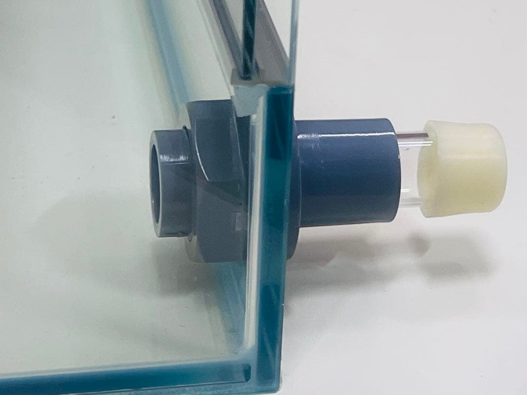 特注仕様パルダリウムケース　900×300×300㎜　水栓ソケット加工仕様