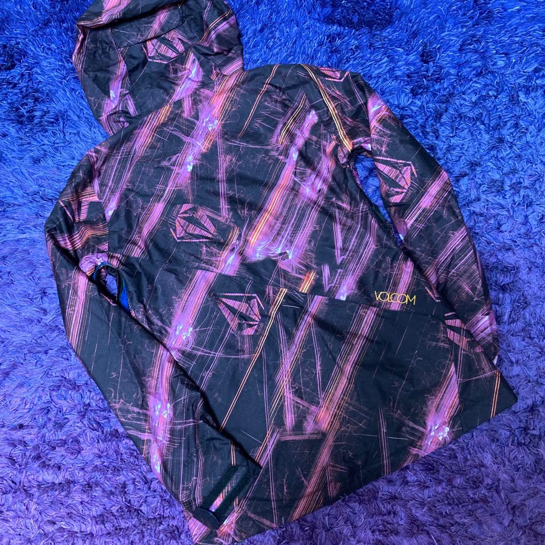 ☆volcom ウェア レディースジャケット usSサイズ　日本M 送料込み