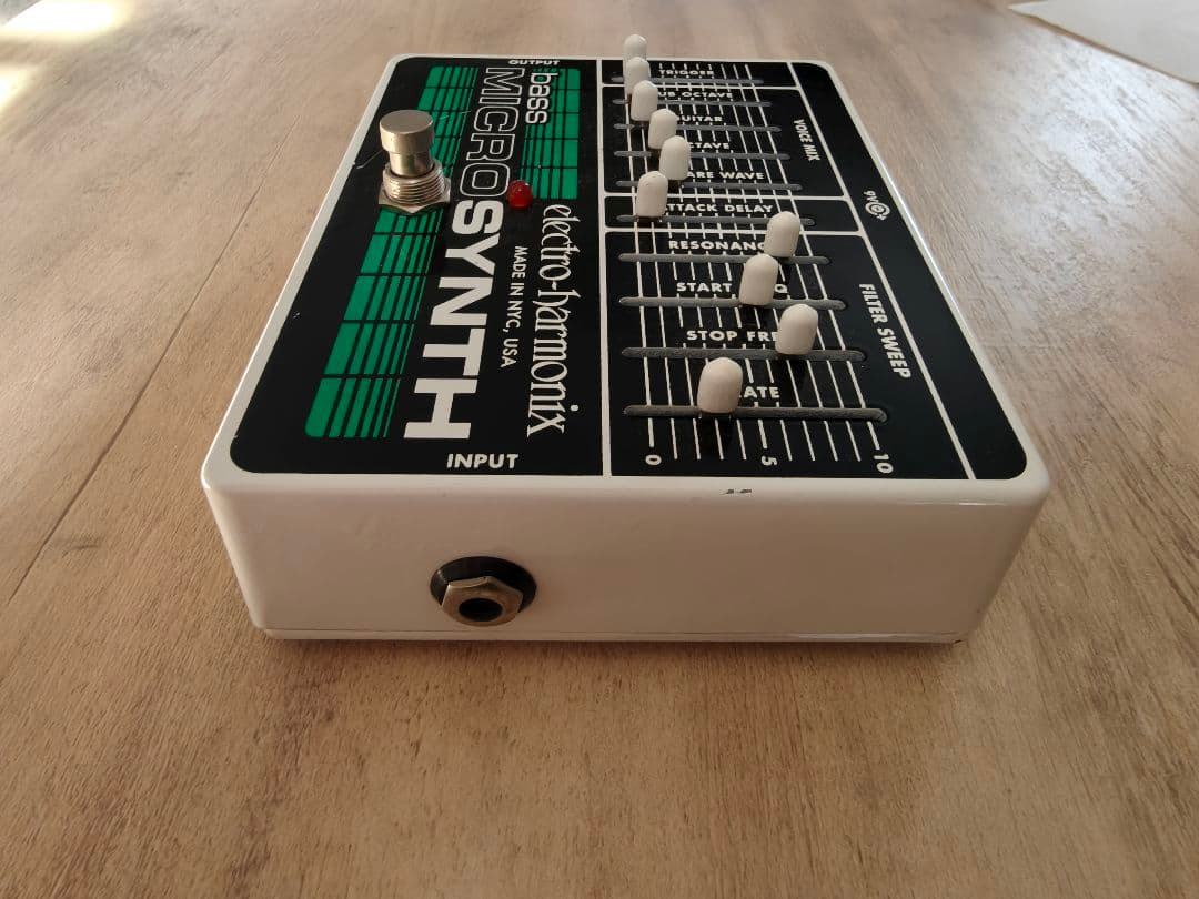 ベース Erectro-Harmonix Bass Microsynth