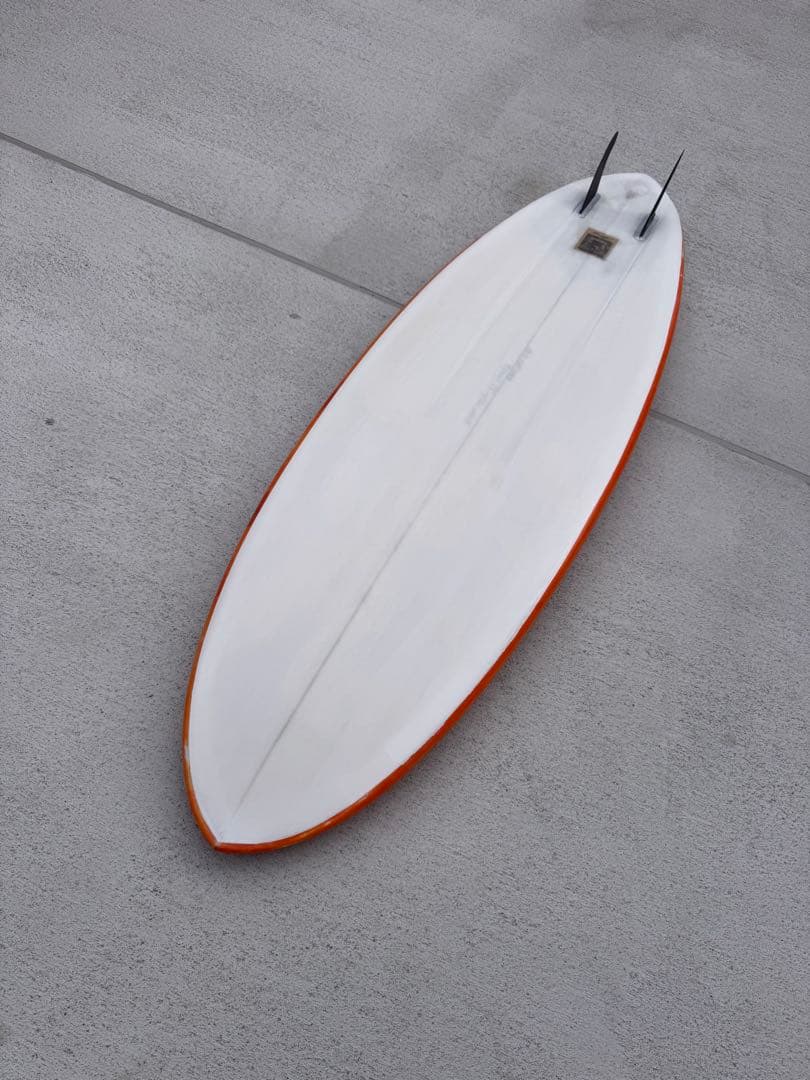 xenosurfboard ツインピン6.6 発送可能