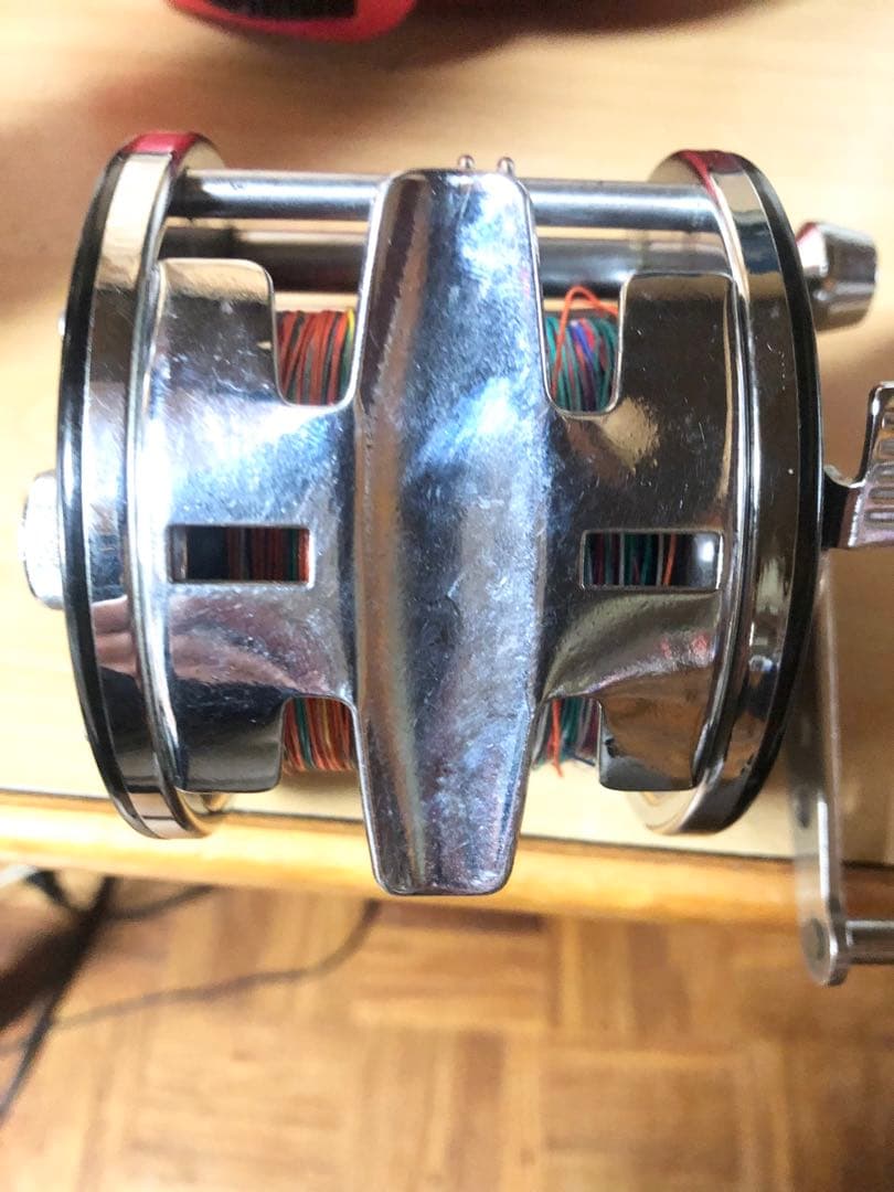 ソルトウォーター 両軸リール カラフルライン