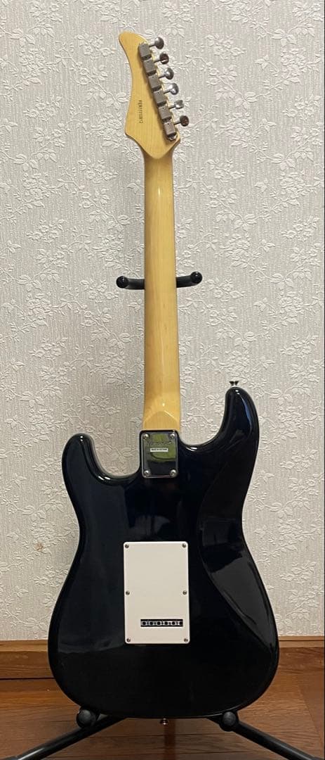 FERNANDES エレキギター ブラック ストラトキャスタータイプ