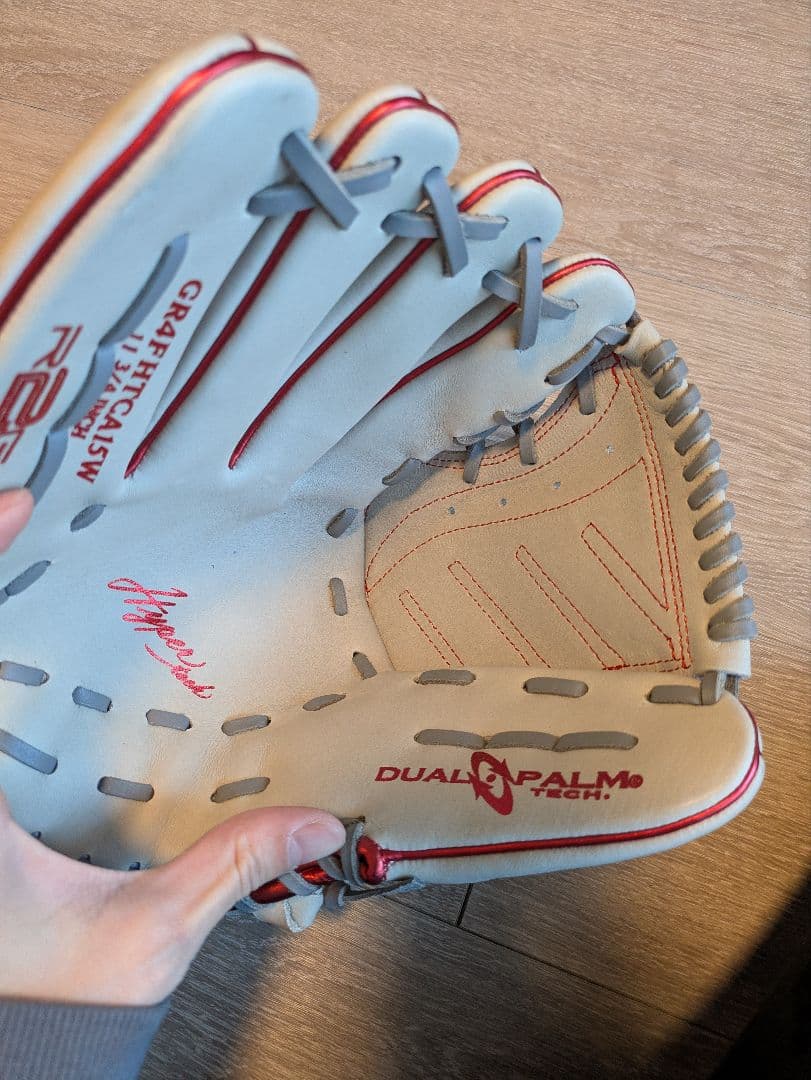 未使用 Rawlings GRAFFITI 軟式用グローブ 左投げ用