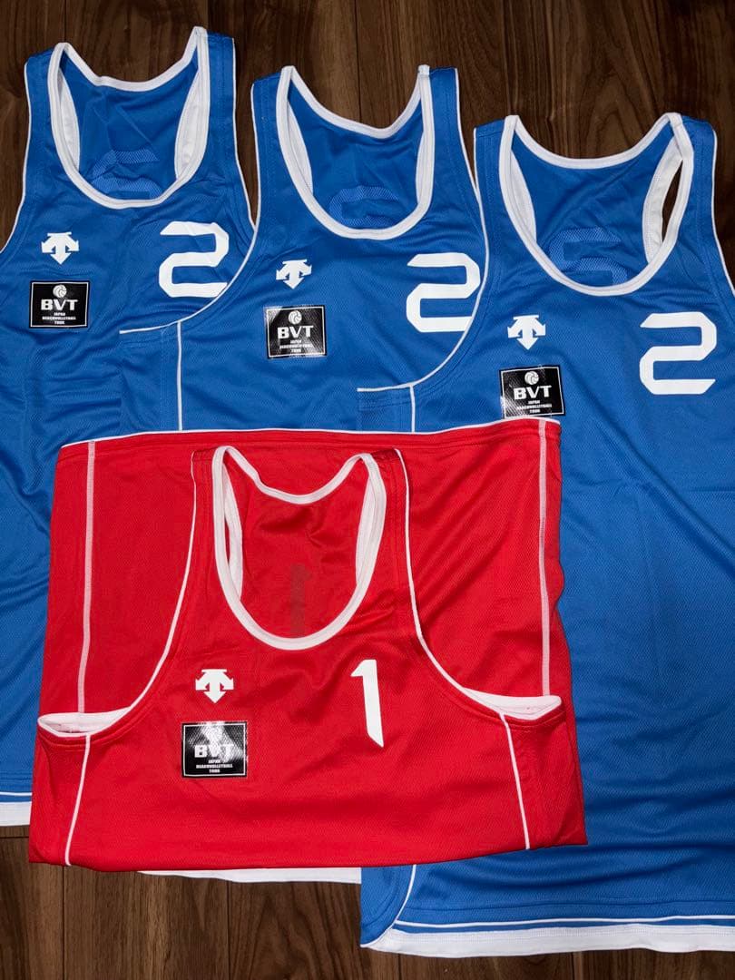 ビーチバレー　タンクトップ ユニフォーム　赤青ランダム　4枚